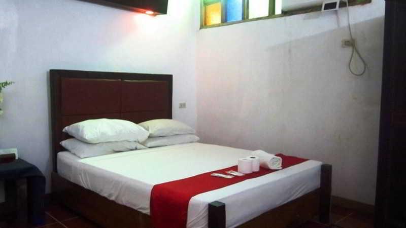 The Lotus Garden Bed & Breakfast Puerto Princesa Eksteriør bilde